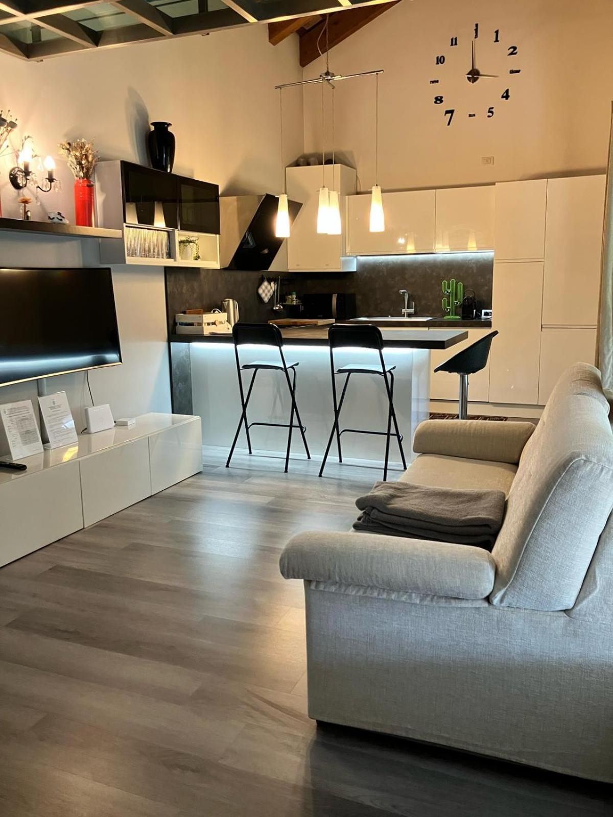 Benvenuti In Casa Peluca! Apartment Mestre Luaran gambar